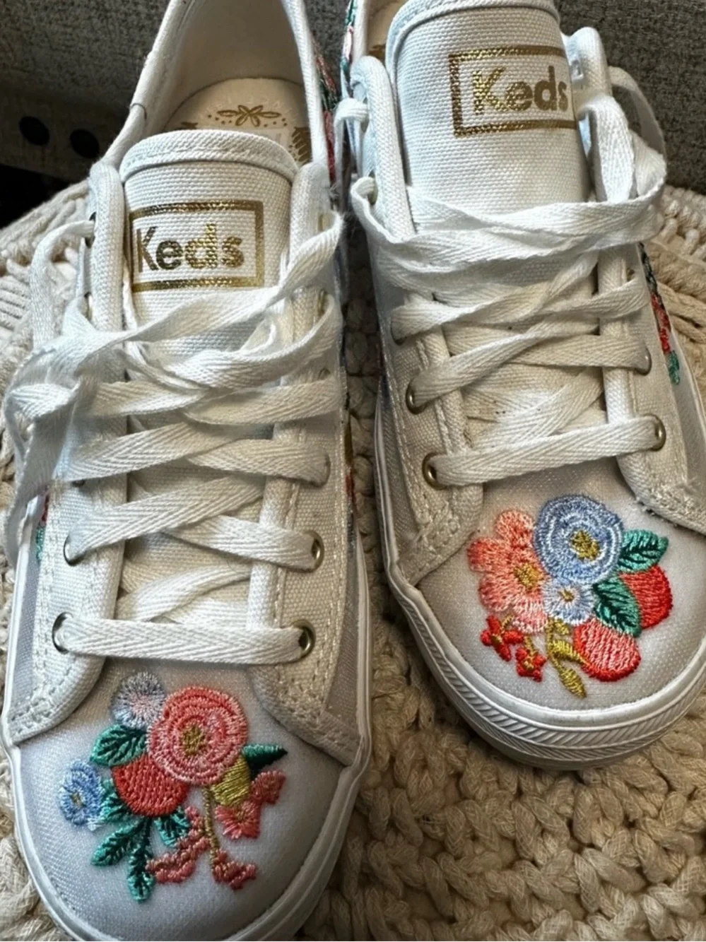 Keds Floral Embroidered Canvas Low-Top Sneakers in Cream 5.5